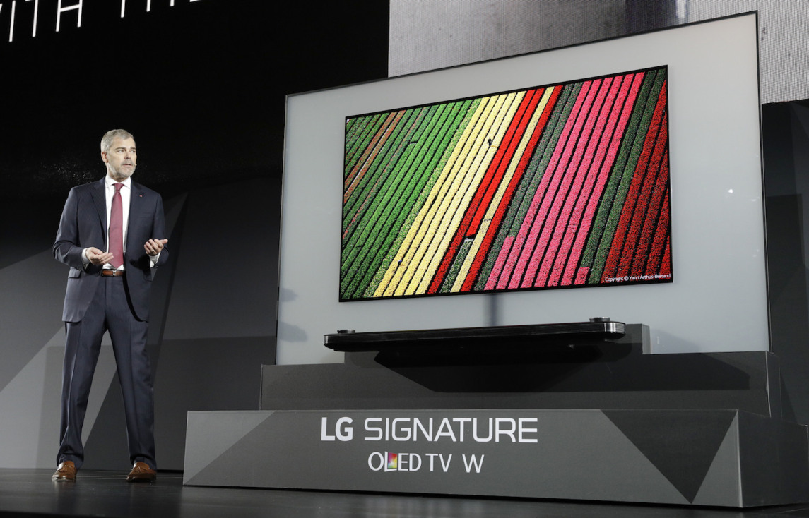 Signature W- dòng tivi mỏng như giấy đến từ LG